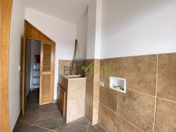 Casa en venta en Envigado Loma del Escobero