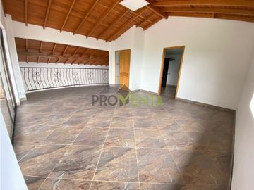 Casa en venta en Envigado Loma del Escobero