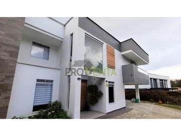 Casa en Venta Envigado Loma del Escobero