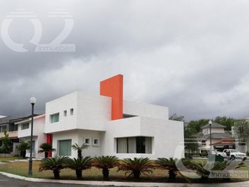 Casa en Venta en Carretera Nacional, Fraccionamiento San Gabriel, Monterrey, N. L.