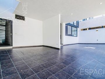 Casa en Fraccionamiento Burgos Bugambilias