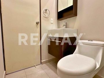Departamento en venta en condominio Riviera Towers  - Playa del Carmen