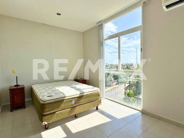 Departamento en venta en condominio Riviera Towers  - Playa del Carmen