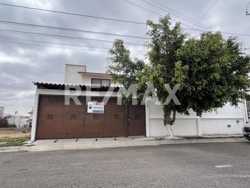 CASA EN VENTA JURICA MISIONES, QUERÉTARO, QRO. - (3)