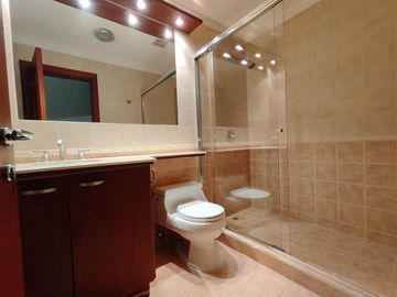 Departamento Dúplex en Venta en Bellavista, Quito