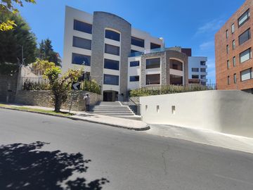 Departamento Dúplex en Venta en Bellavista, Quito