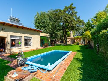CASA EN VENTA EN FUNES