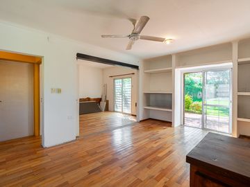 CASA EN VENTA EN FUNES