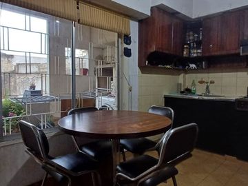 VENTA CASA 4 AMBIENTES VILLA LUZURIAGA PERMUTA