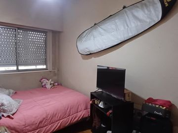 VENTA CASA 4 AMBIENTES VILLA LUZURIAGA PERMUTA