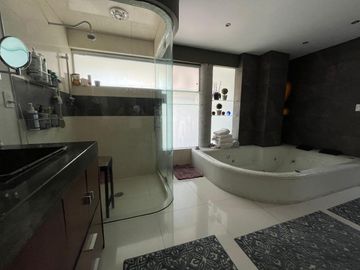 Casa en renta Circuito Valle Azul. Lomas de Valle Escondido
