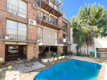 duplex en PB con Jardin 3 ambientes