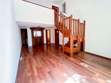 duplex en PB con Jardin 3 ambientes