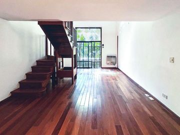 duplex en PB con Jardin 3 ambientes