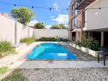 duplex en PB con Jardin 3 ambientes