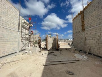 BODEGA INDUSTRIAL EN VENTA EN YUCATÁN SOBRE LA CARRETERA MÉRIDA-UMÁN