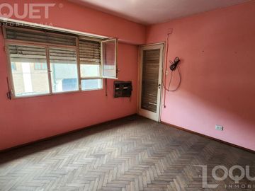 Casa en barrio sur a modernizar
