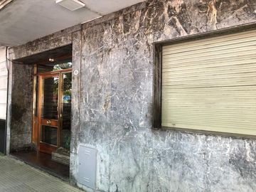 VENTA CABALLITO G.  BRUNO 800   SEMIPISO 4 AMBIENTES MUY LUMINOSO