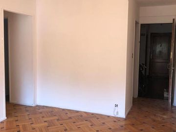 VENTA CABALLITO G.  BRUNO 800   SEMIPISO 4 AMBIENTES MUY LUMINOSO