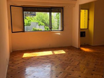 VENTA CABALLITO G.  BRUNO 800   SEMIPISO 4 AMBIENTES MUY LUMINOSO