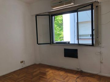 VENTA CABALLITO G.  BRUNO 800   SEMIPISO 4 AMBIENTES MUY LUMINOSO