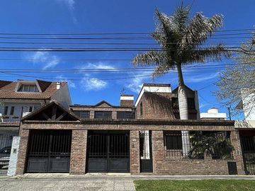 Casa en  San Isidro, Barrio Las Carreras