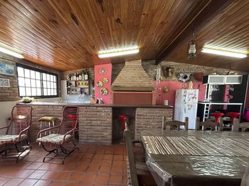 Casa en  San Isidro, Barrio Las Carreras