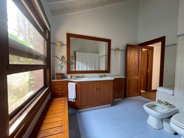 Casa en Las Lomas de San Isidro