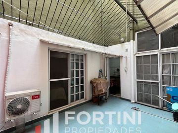 Venta PH 2 ambientes Villa Ballester