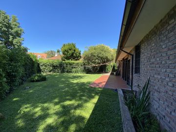 Casa en venta en Lomas de San Isidro