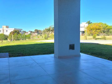 CASA EN VENTA APTO CREDITO EN LA RESERVA CARDALES