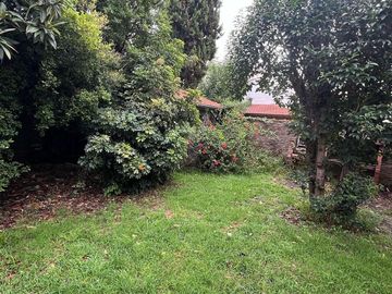 Casa en alquiler 4 amb, con jardín y parrilla  en Martinez
