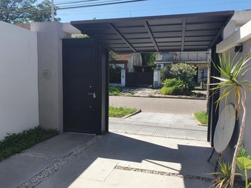 VENTA DUPLEX A ESTRENAR ITUZAINGO CON COCHERA