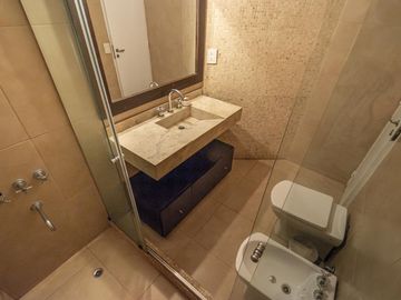 DEPARTAMENTO | VENTA | 3 DORMITORIOS | JARDIN | LA CALABRIA | SAN ISIDRO