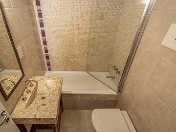 DEPARTAMENTO | VENTA | 3 DORMITORIOS | JARDIN | LA CALABRIA | SAN ISIDRO