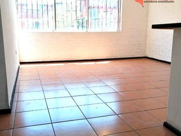 Vende Departamento 3D/1B Comuna El Bosque Metro Observatorio.