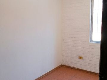 Vende Departamento 3D/1B Comuna El Bosque Metro Observatorio.