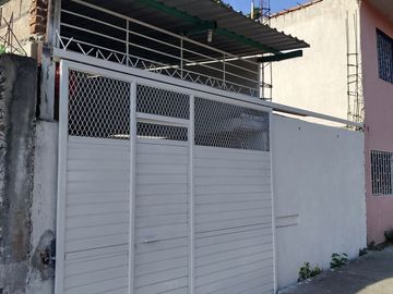 CASA EN VENTA EN FRACCIONAMIENTO INFONAVIT GRIJALVA