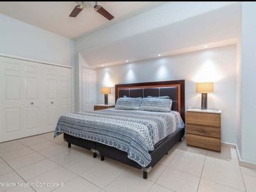DEPARTAMENTO PLAYA ROYALE