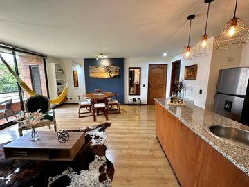 Arriendo Apartaestudio En Poblado Sector El Tesoro