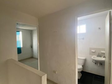 Casa en  Venta en Col. Valle Santa Isabel, Juárez, Nuevo León