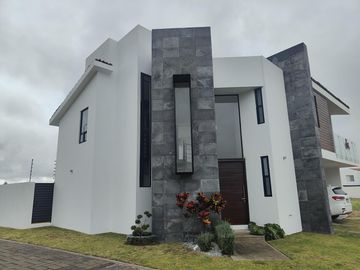 CASA EN VENTA EN FINCA LAS MEMORIAS, ATLIXCO, PUEBLA