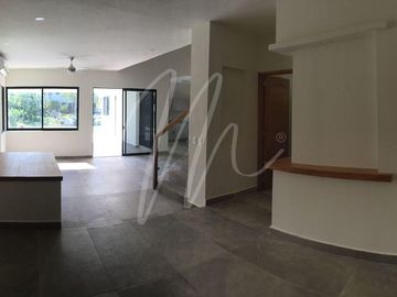 Casa en Venta en Cancun, Lagos del Sol