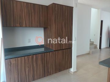 CASA VENTA por lagunillas CANAH RESIDENCIAL LEON