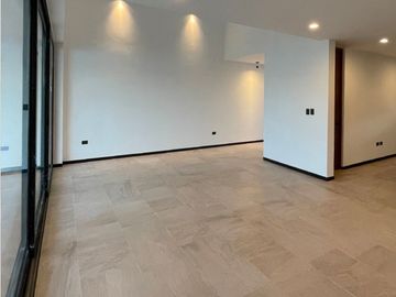 CASA EN VENTA EN MÉRIDA 3 RECAMARAS TEMOZON NORTE CON PISCINA