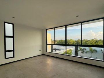 CASA EN VENTA EN MÉRIDA 3 RECAMARAS TEMOZON NORTE CON PISCINA