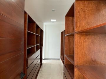 CASA EN VENTA EN MÉRIDA 3 RECAMARAS TEMOZON NORTE CON PISCINA