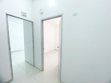 CONSULTORIO EN VENTA  EN TORRES MEDICAS, PERIFÉRICO ECOLÓGICO