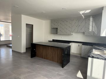 El Cielo Residencial CASA en VENTA, La Antorcha, Hacienda Valbuena, Katania, Porton Cañada