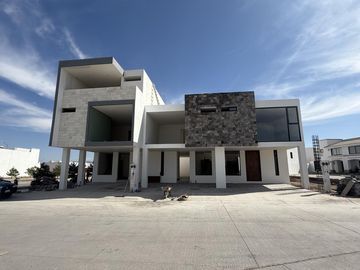 El Cielo Residencial CASA en VENTA, La Antorcha, Hacienda Valbuena, Katania, Porton Cañada